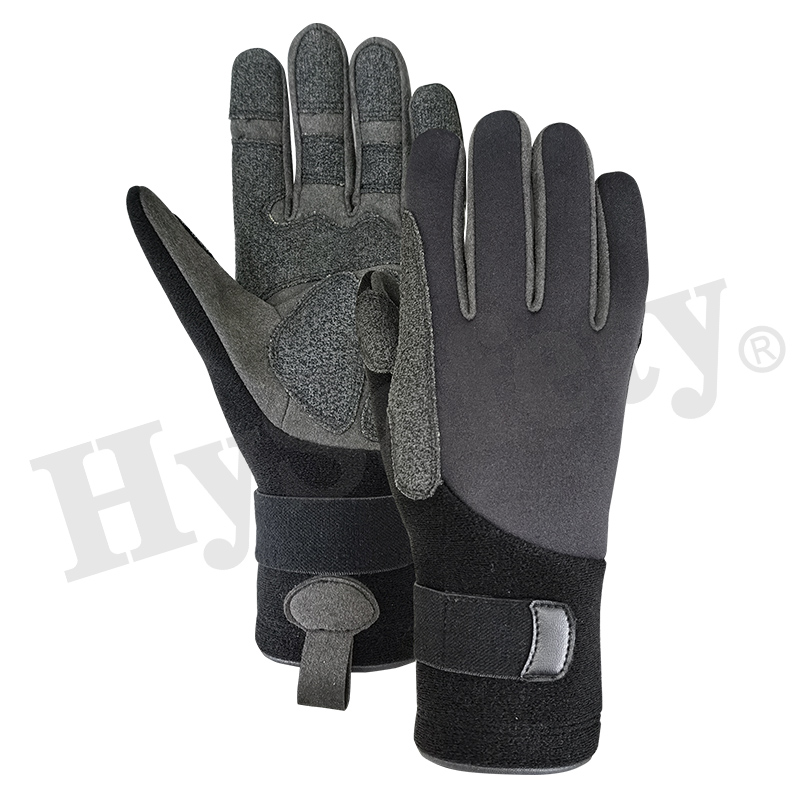 Water sports glove