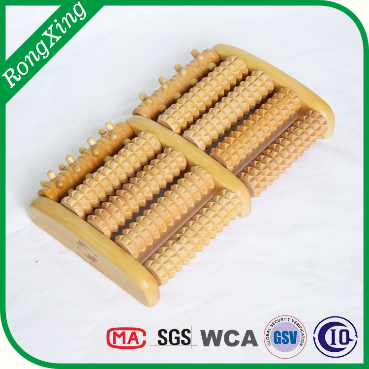 Wood roll massager