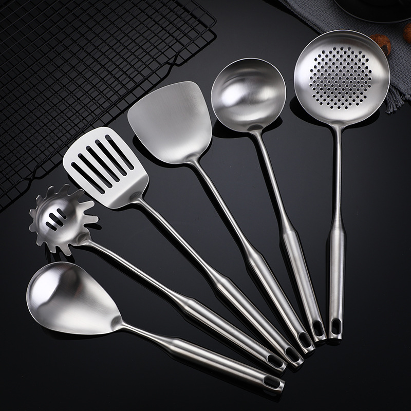 Stainless steel kitchen ware with silver color