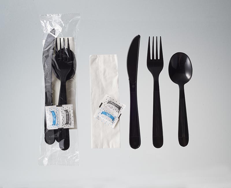 Elam Disposable plastic cutlery combo napkin salt and pepper