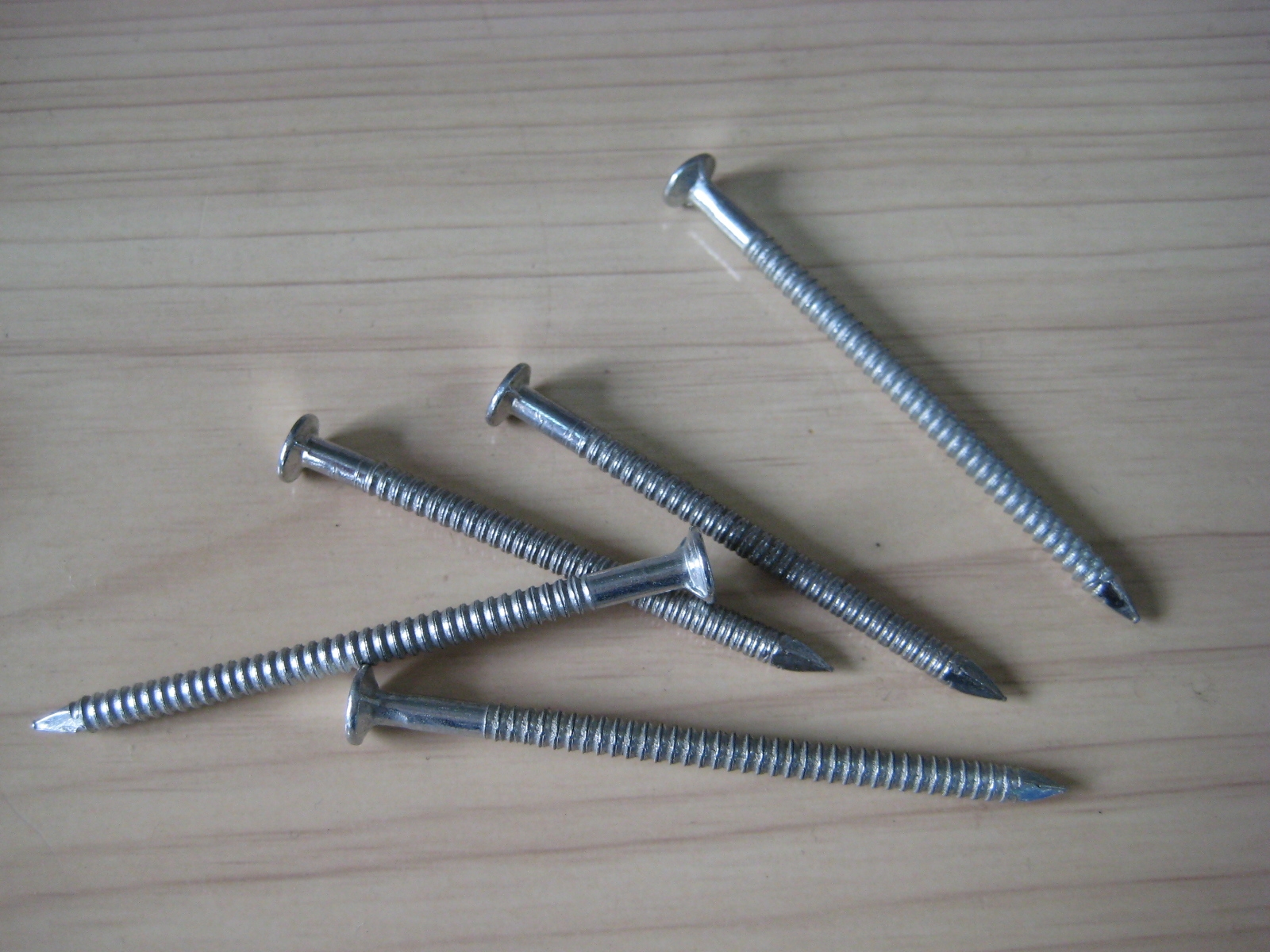 Twisted nail
