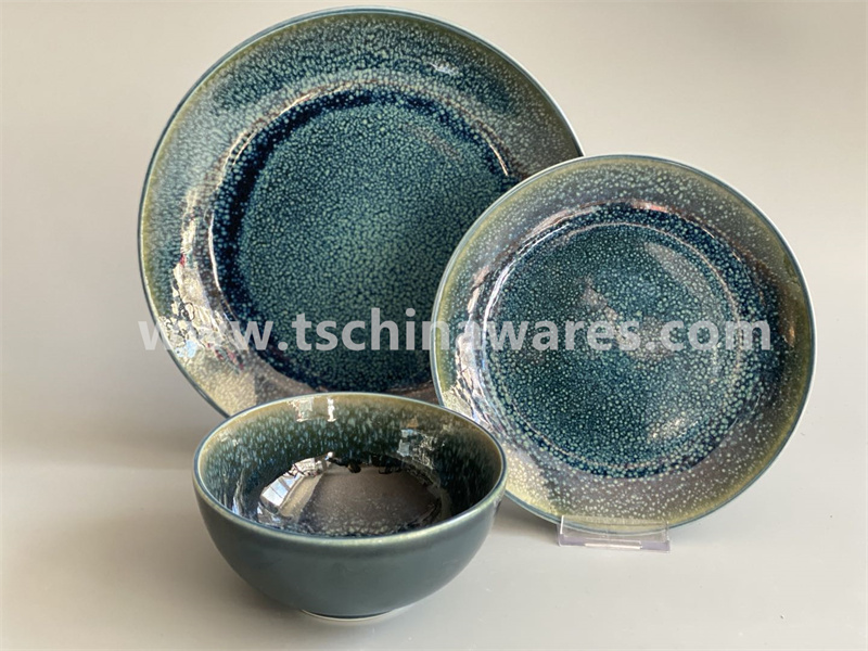 Reactive Glaze Dinnerware Set
