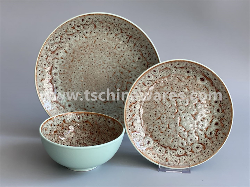 Reactive Glaze Dinnerware Set
