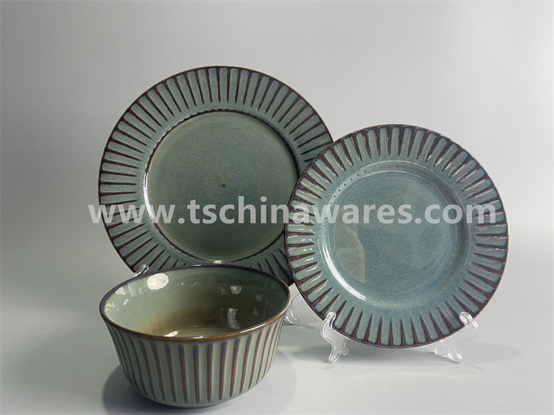 Reactive Glaze Dinnerware Set