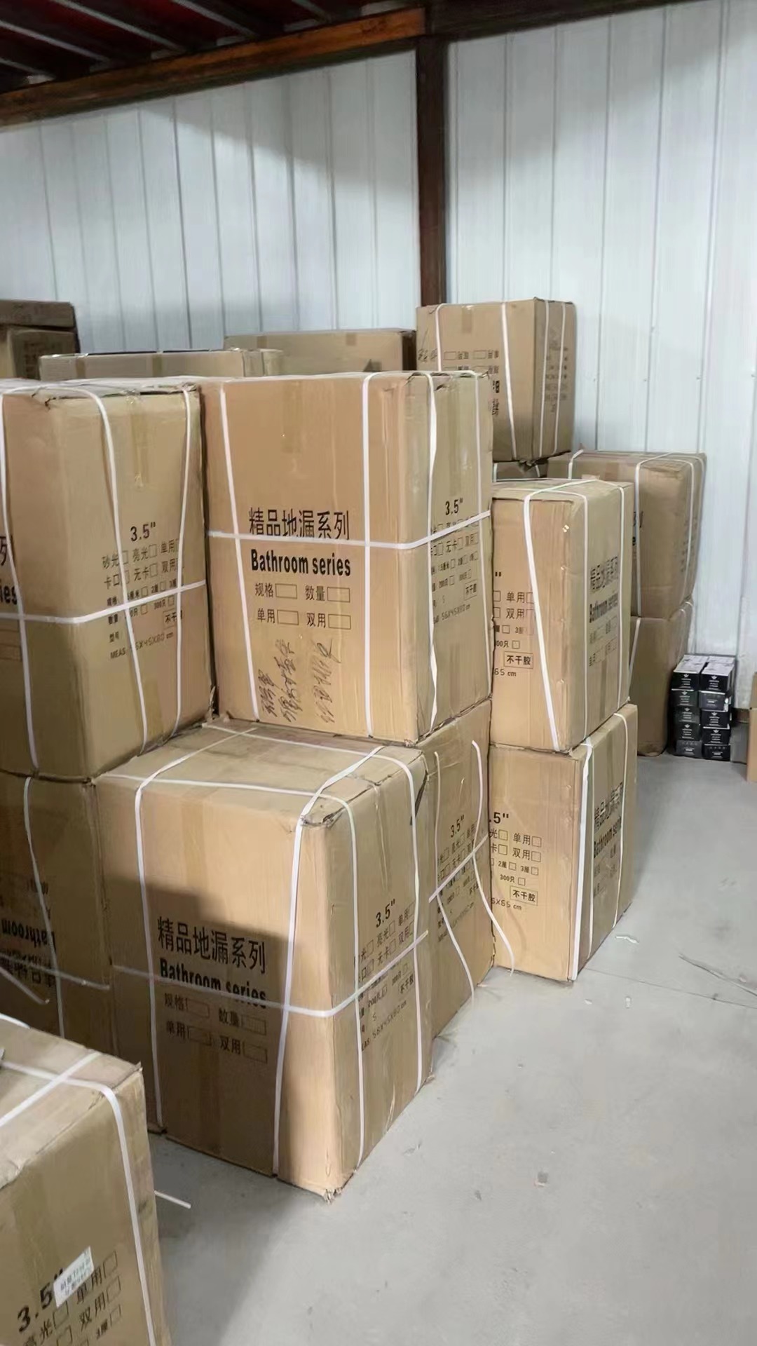 Shenzhen Jinlida Import and Export Co., Ltd. – Women's high heels 1