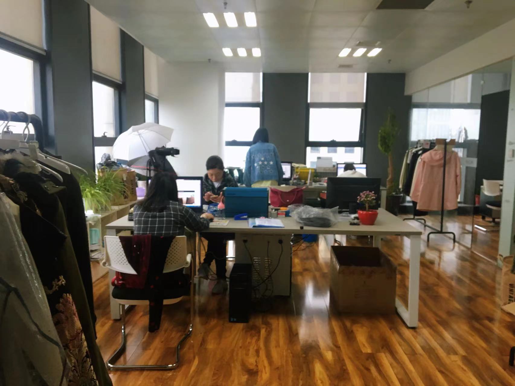 Jiaxing Yuxin Import and Export Co., Ltd. – children's jackets 3