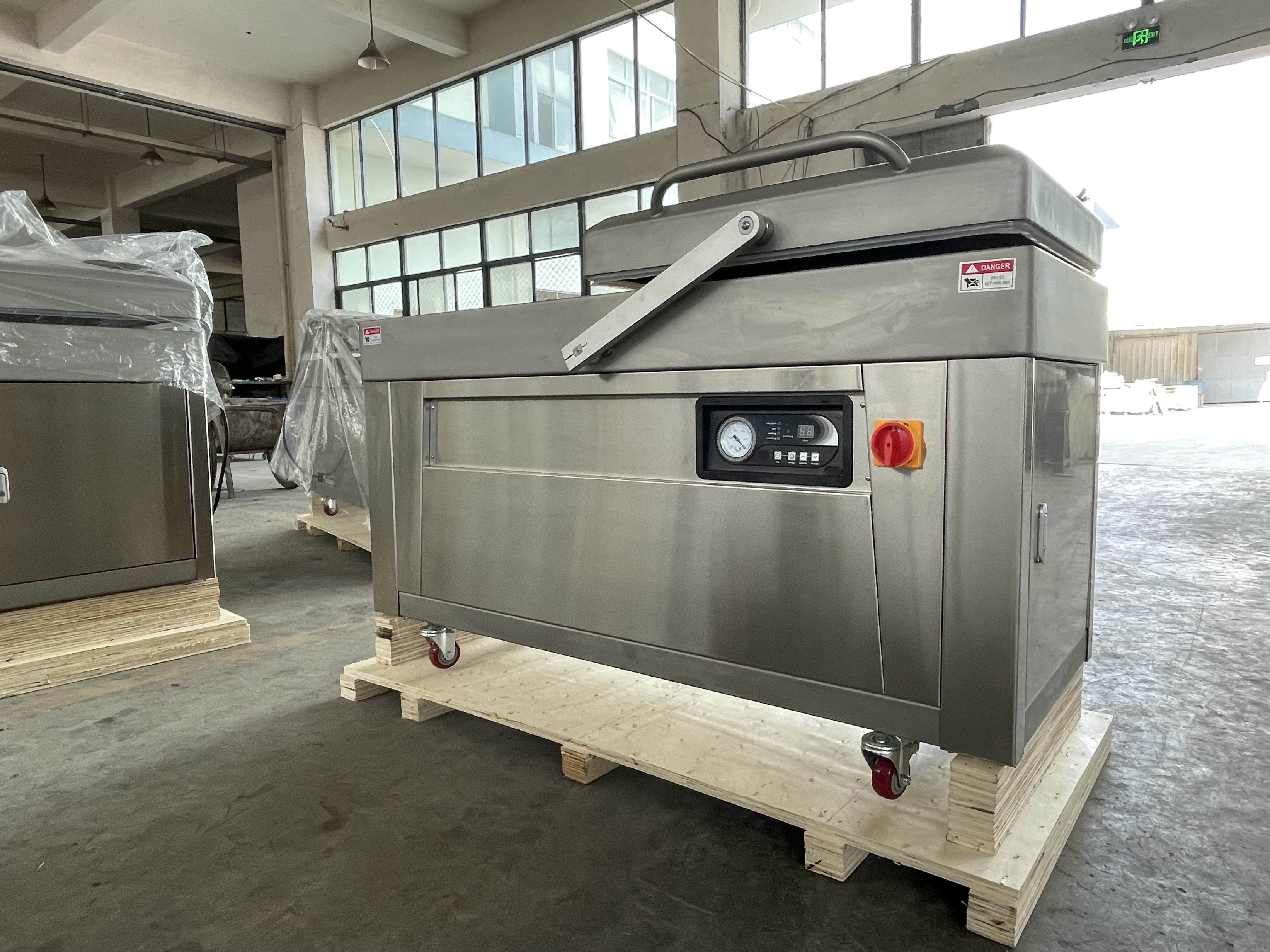 Large scale Commercial vacuum machine