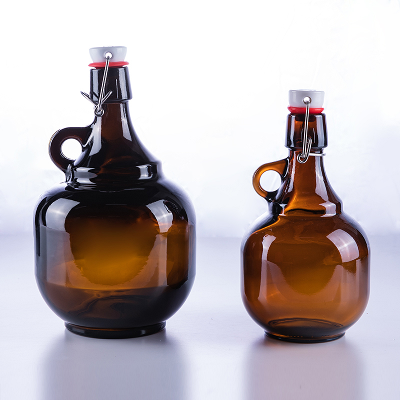 Amber 2 liter 64 oz beer growler with handle and ceramic swing top lid