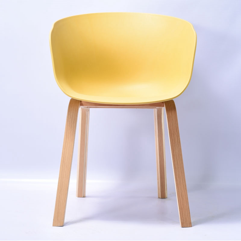 Manufacturer Modern Restaurant Kitchen PP Chair Plastic Dining Chairs With Metal Legs