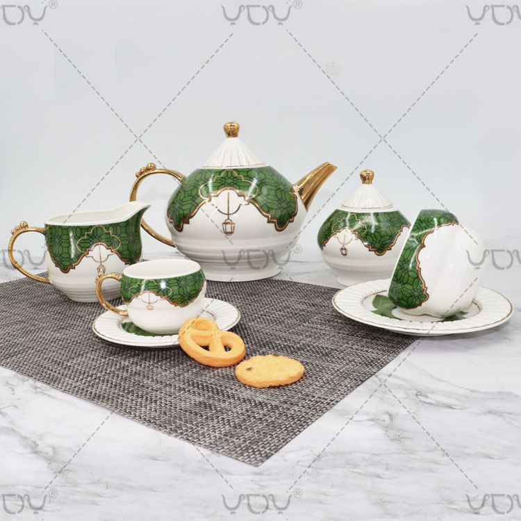 luxury design wholesale price ceramic 17pcs 24pcs coffee & tea sets
