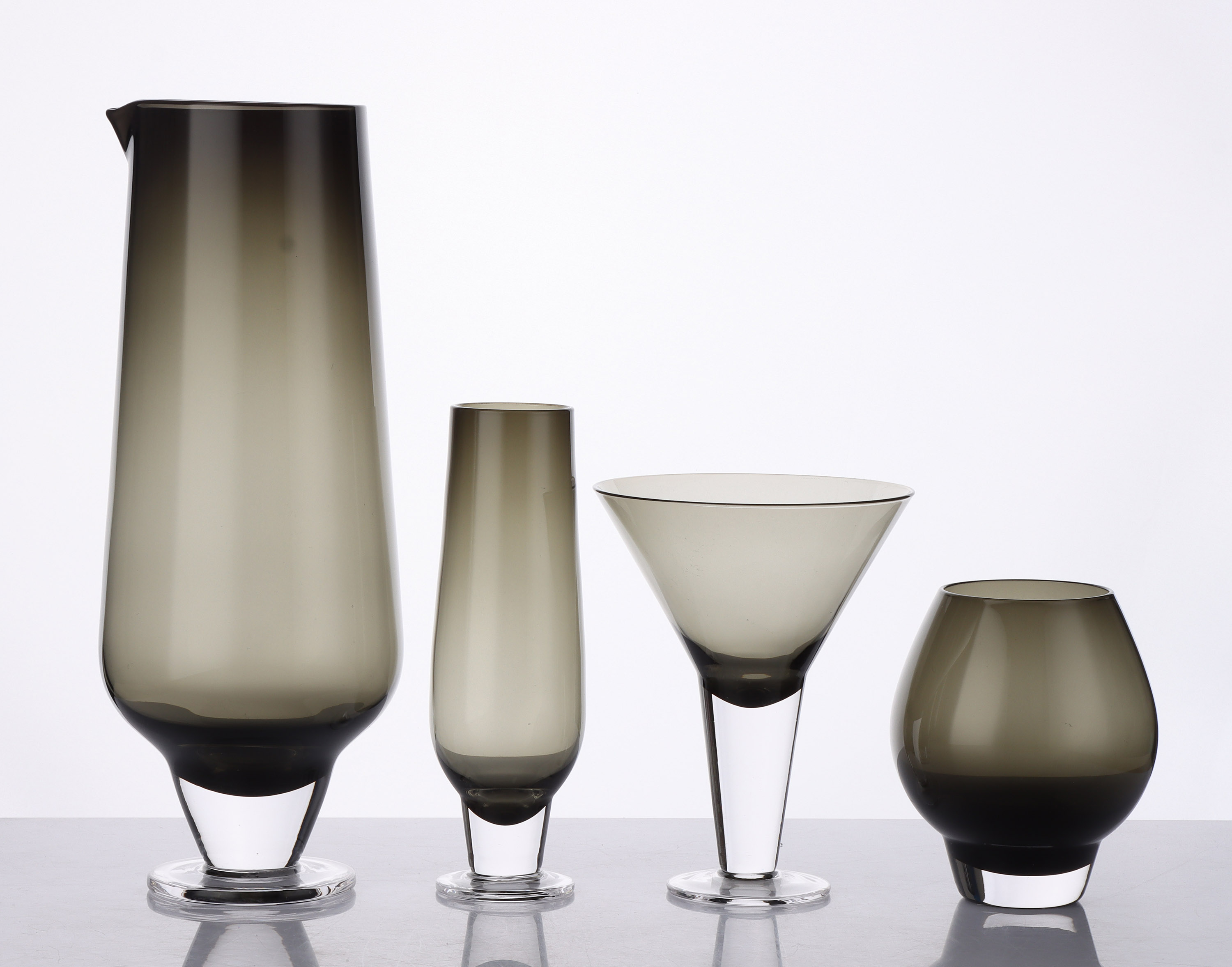 SXGC Wholesale Customized Bedside Water Carafe Set with Tumbler Glass Set Water Pitcher And Cup