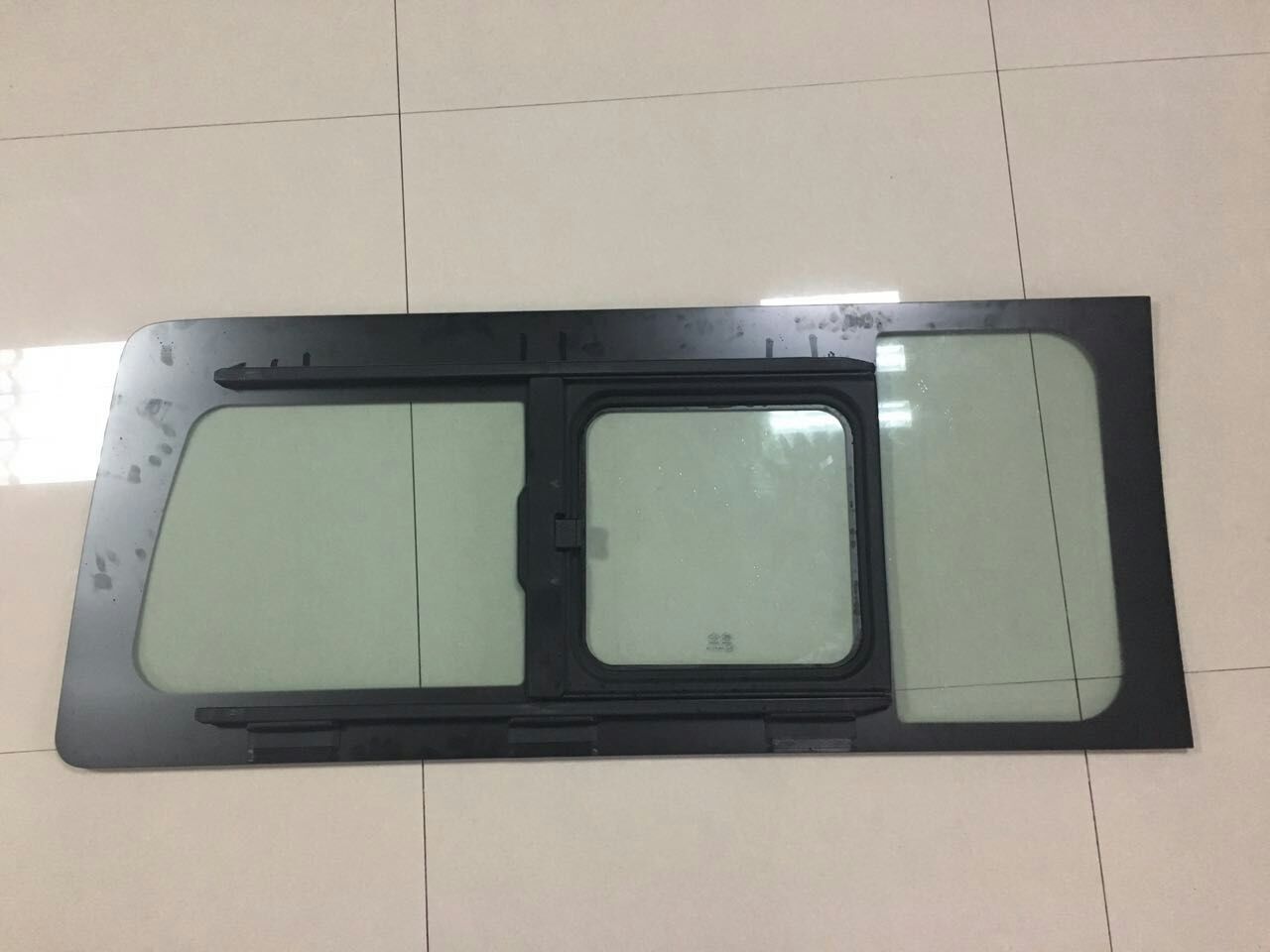 frame glass for side window
