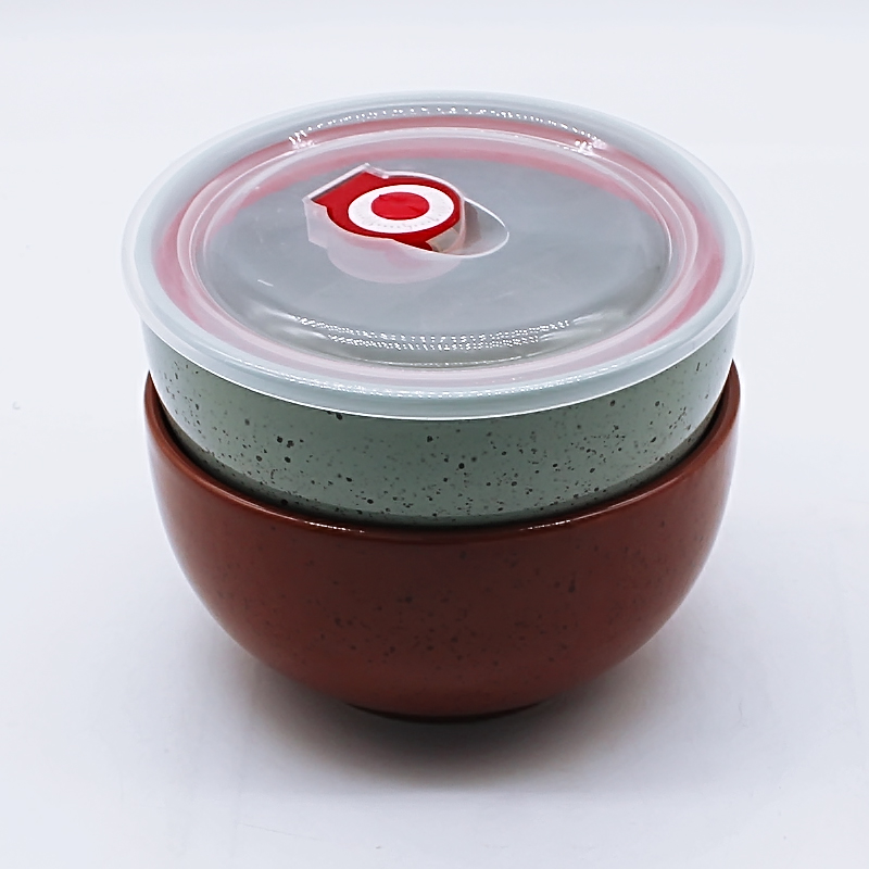 Solid color ceramicbowl with color dots