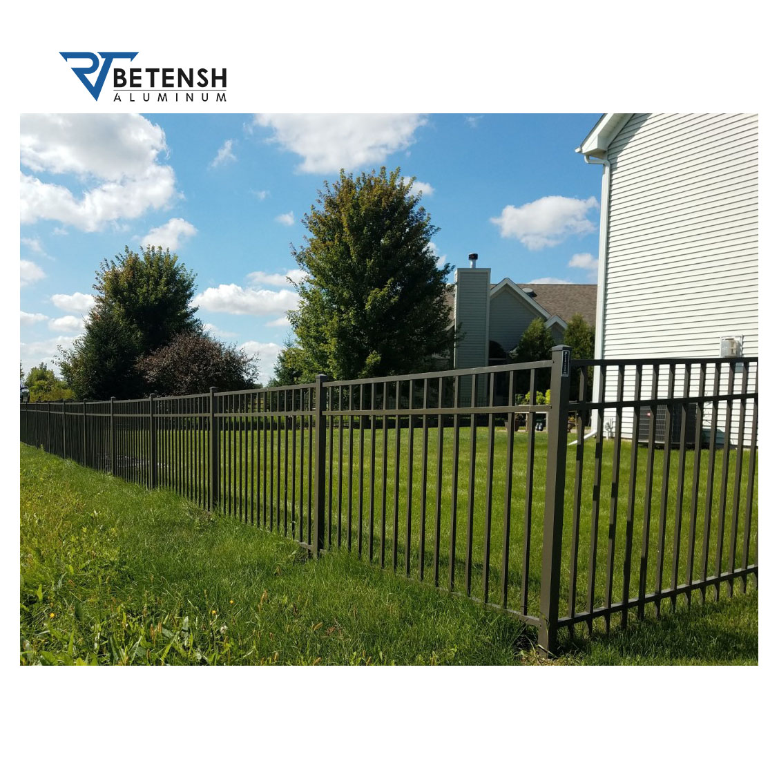 Customized aluminum fence