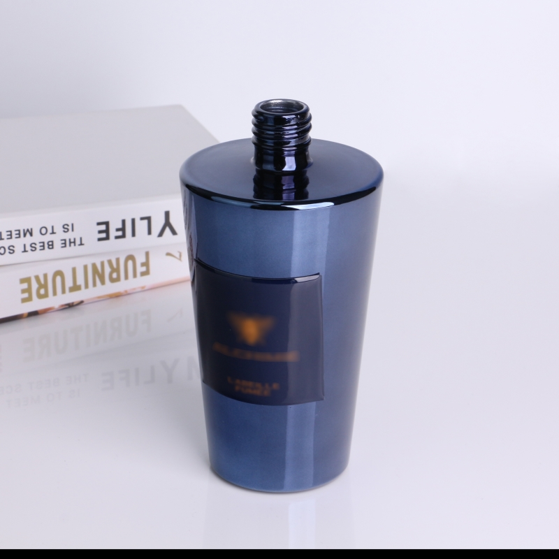 Electroplated Blue Color Heavy Bottom Big Size Glass Reed Diffuser Bottles Aroma Bottles