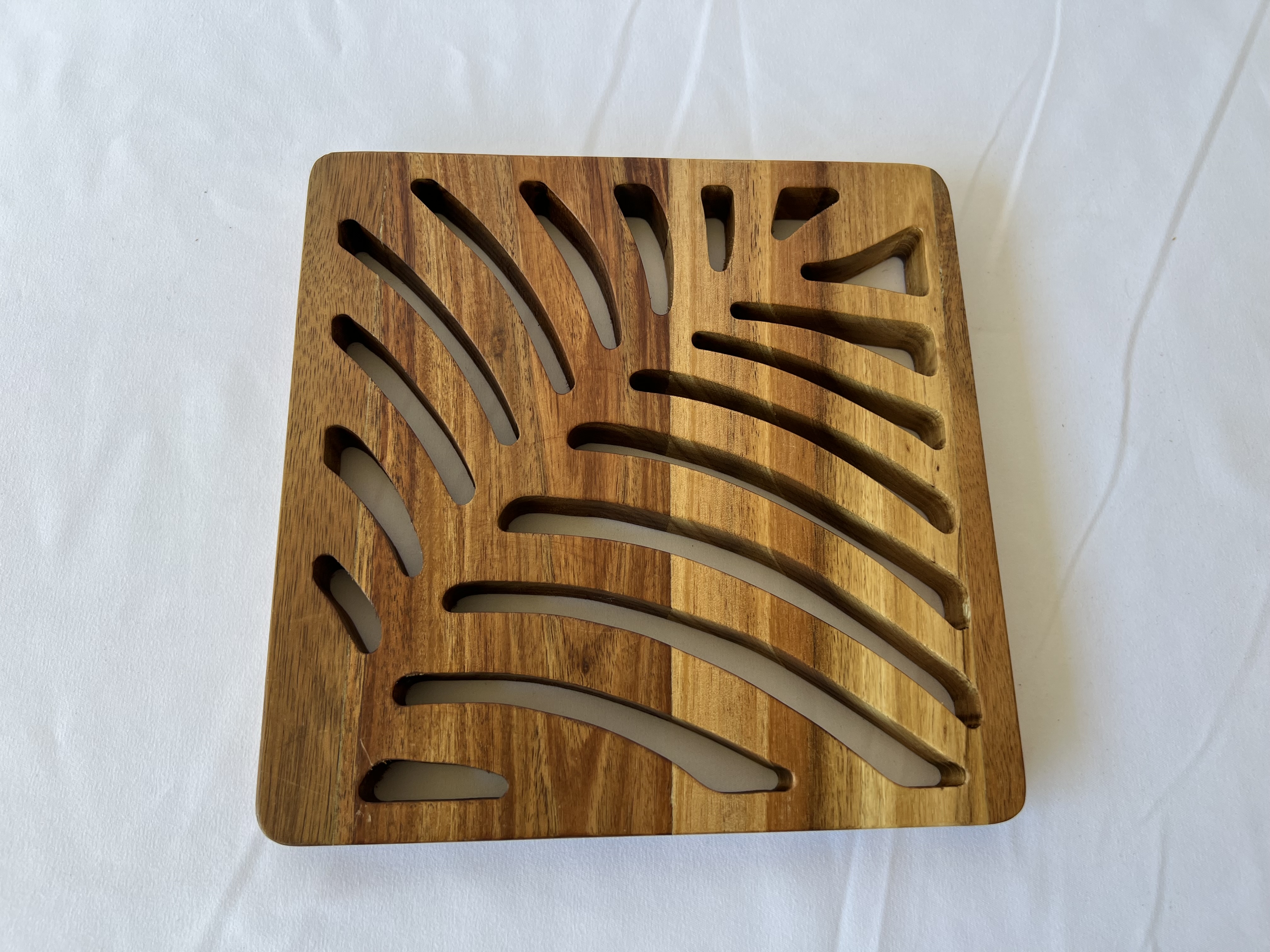 Acacia wood trivet
