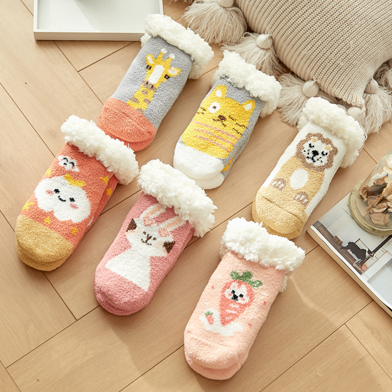 Hot sale wintier anti-slip home socks