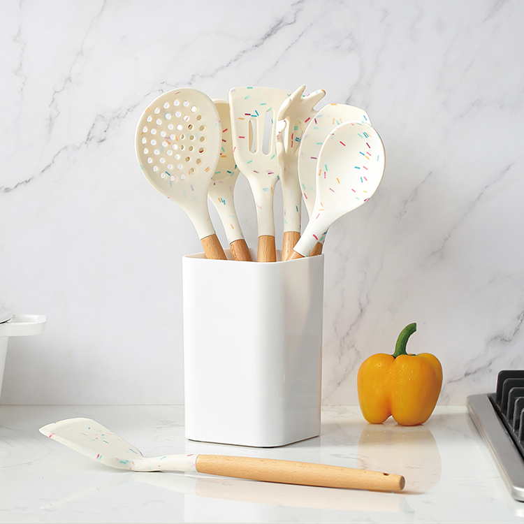 13Piece Wooden Handle Silicone Kitchen Utensils
