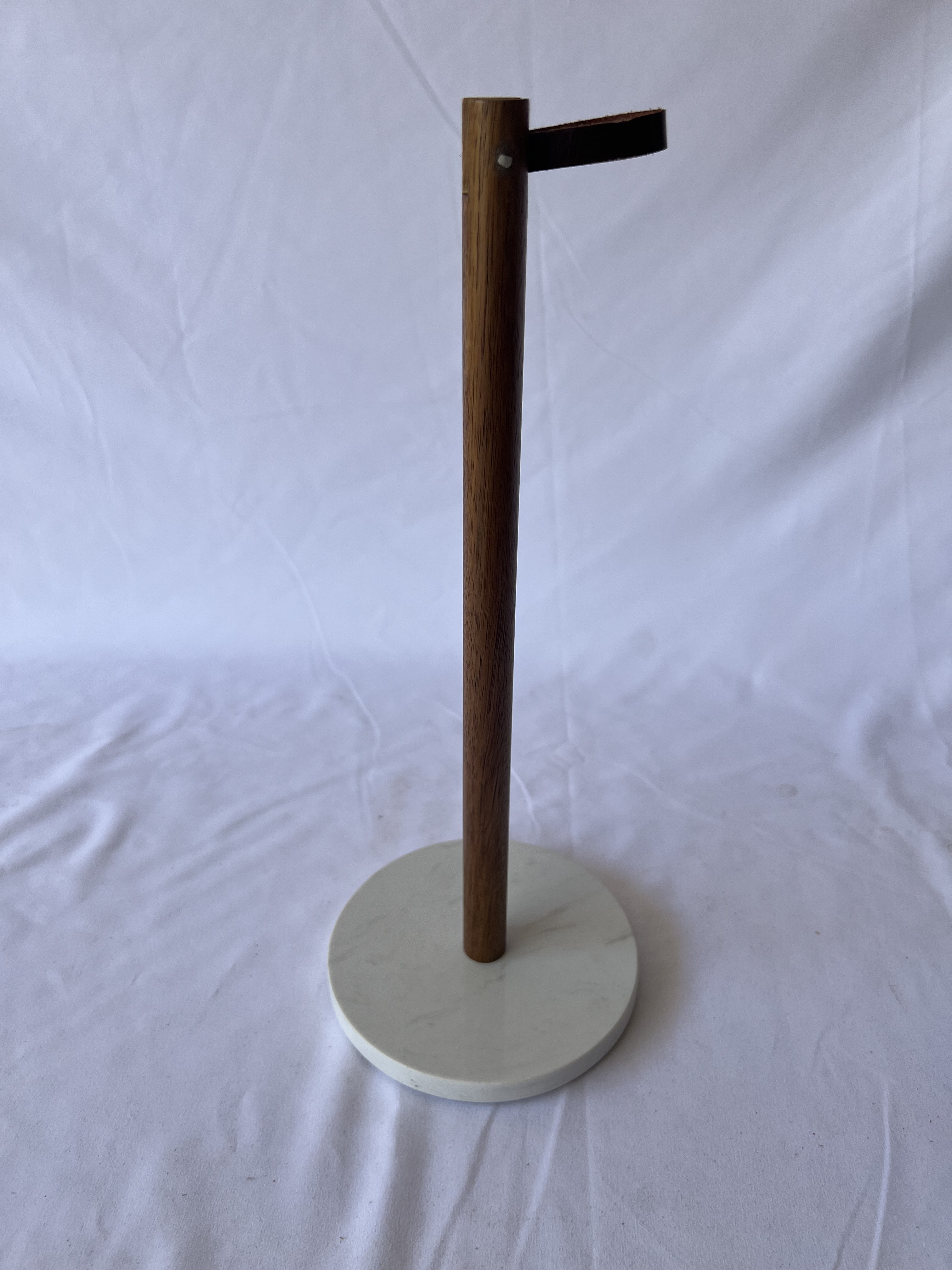 Acacia wood with marble tissue holder