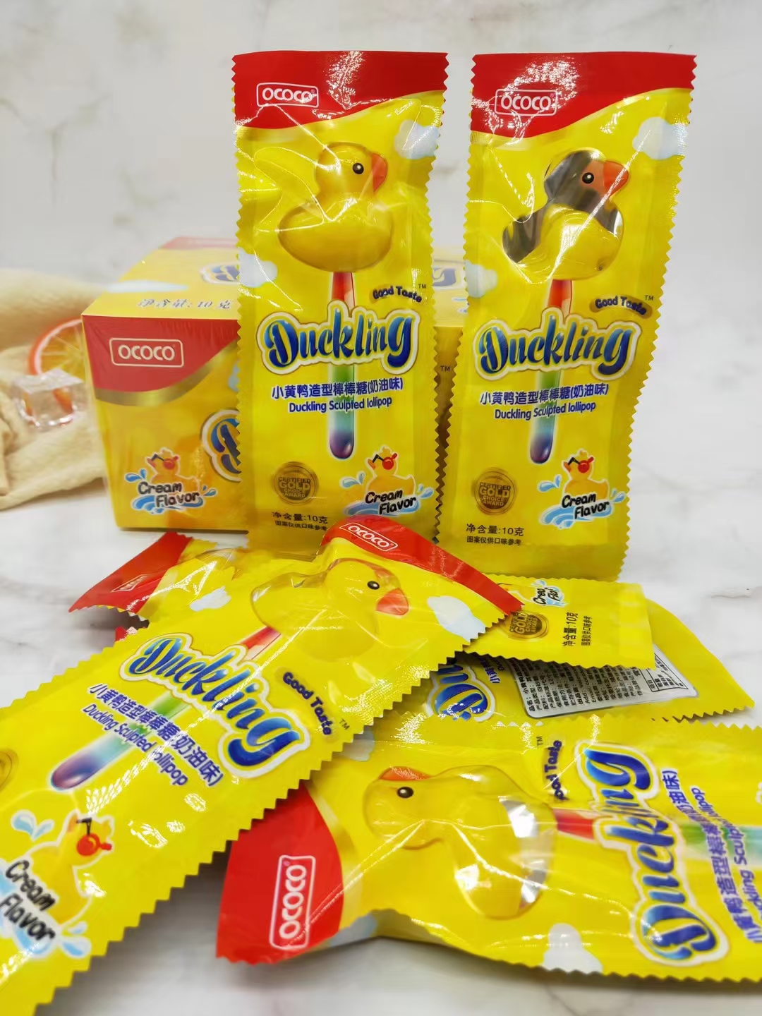 Duckling sculpted lollipop cream flavor fluorescent lollipop