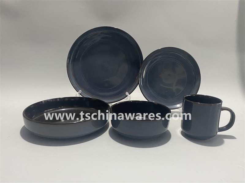Reactive Glaze Dinnerware Set