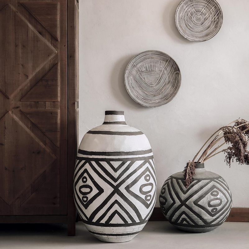 Ceramic vase