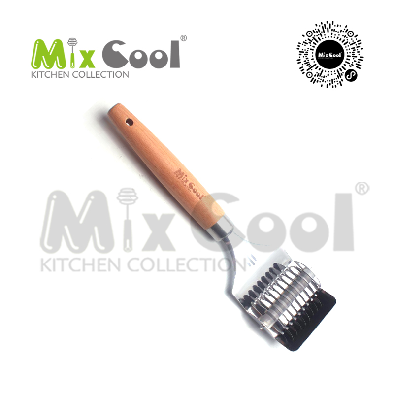noodle cutter
