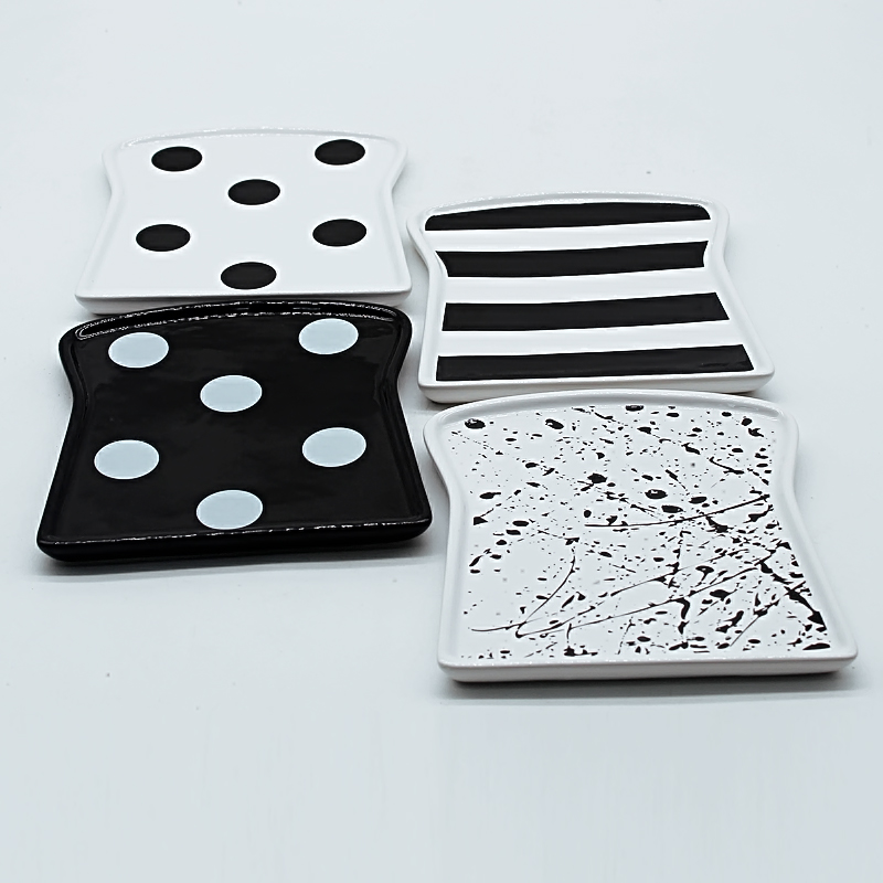 Ceramic bread plate with decal printing design