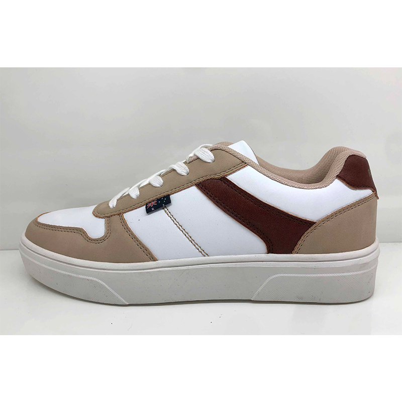 Men's casual shoes