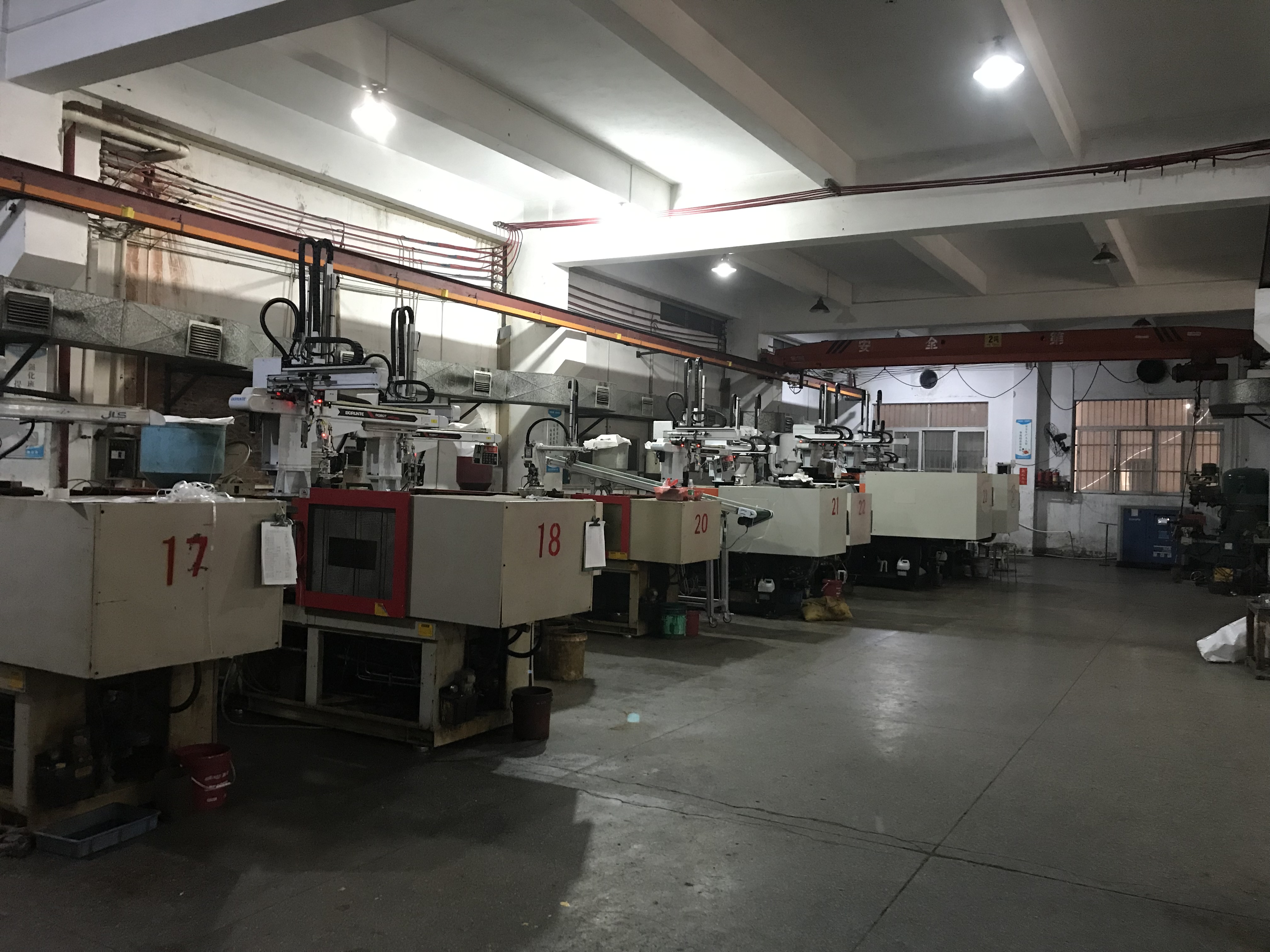 Shenzhen Hengqiyuan Light Industrial Products Co., Ltd. – cut-out curtains 3
