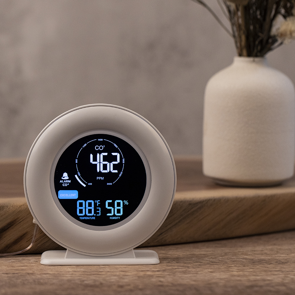Air quality CO2 monitor with temperature and humidity