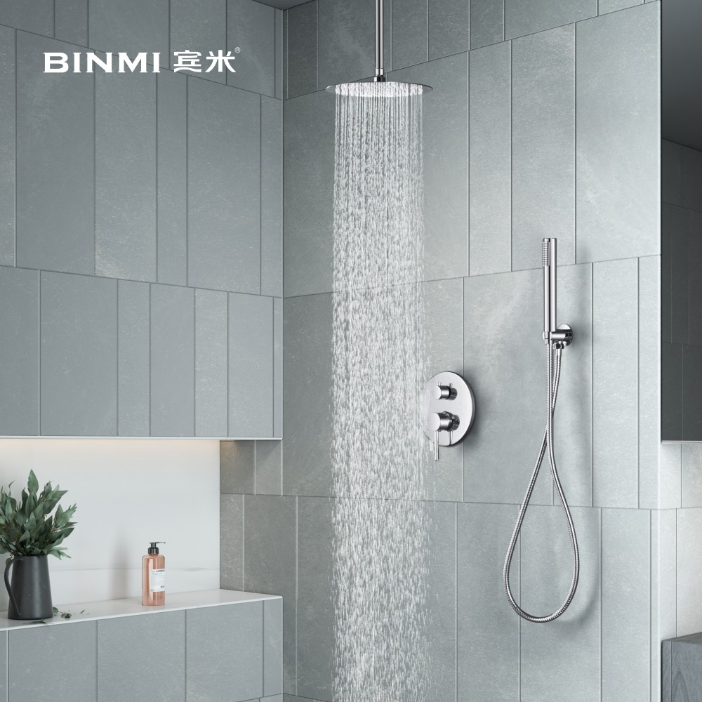 Wall-mounted shower set