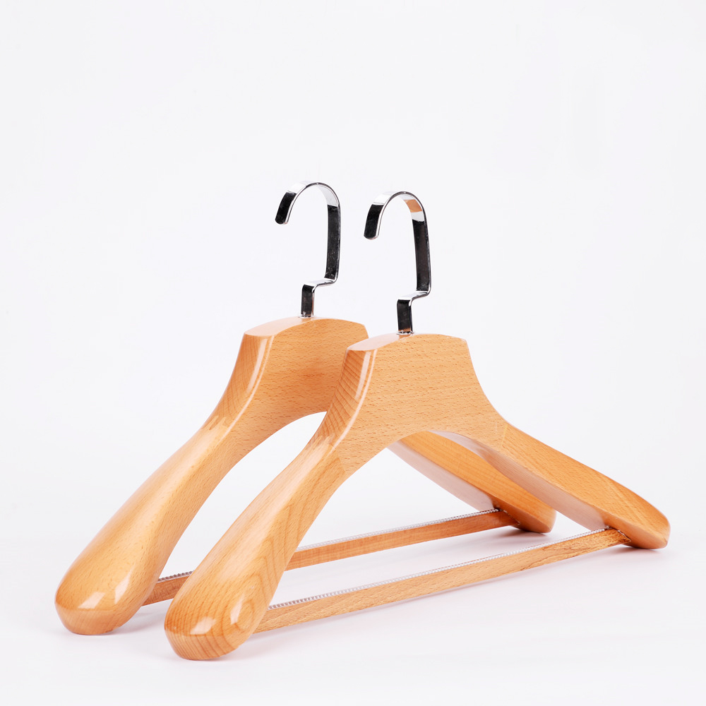 Wood suit hanger