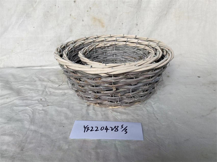 YF220428 S/3