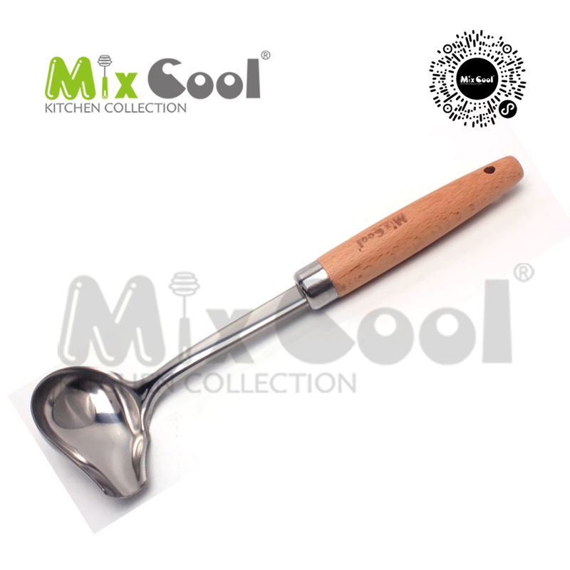 Seasoning spoon
