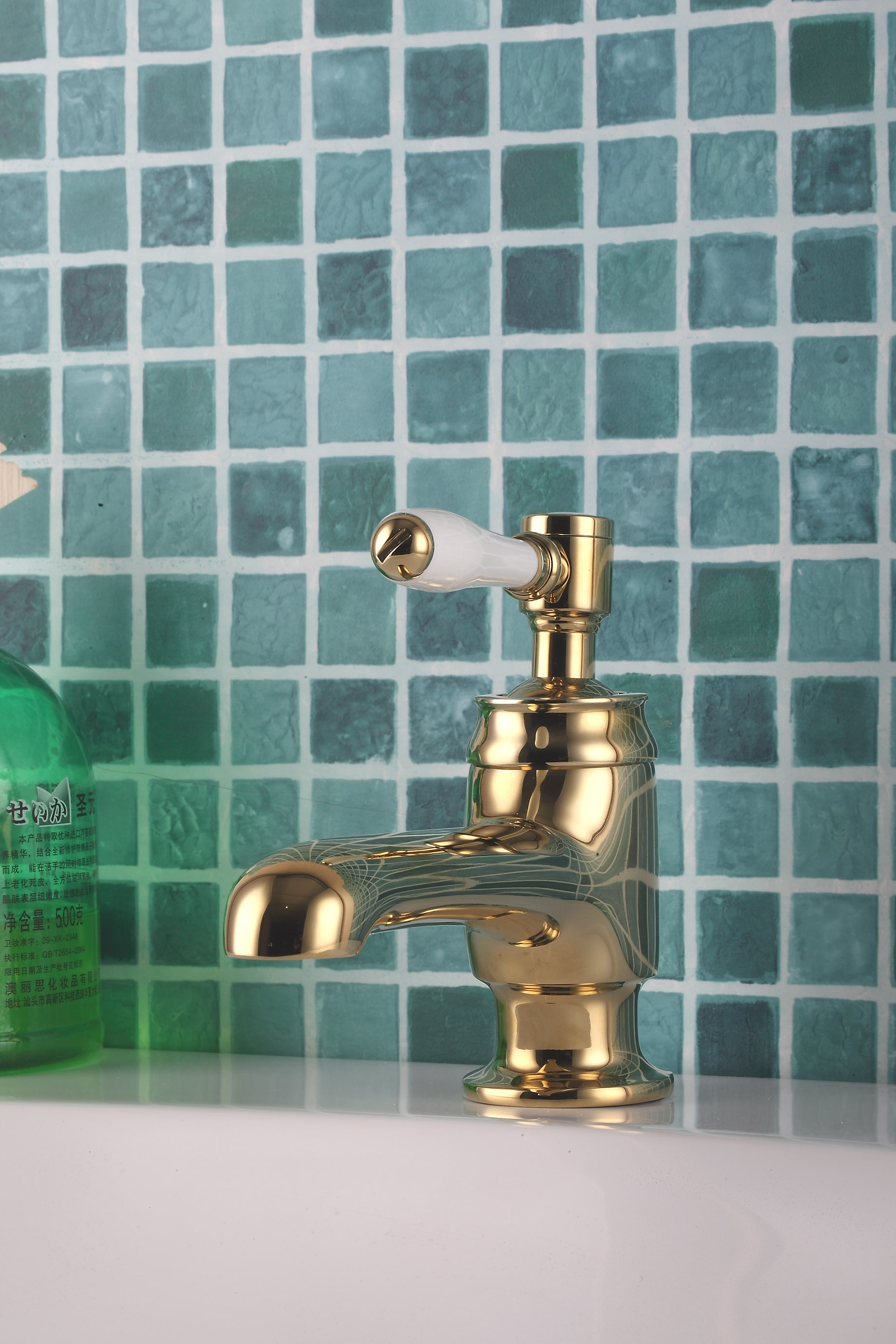 Customization classical brass deck mounted prevent ironing single handle classical tap faucet