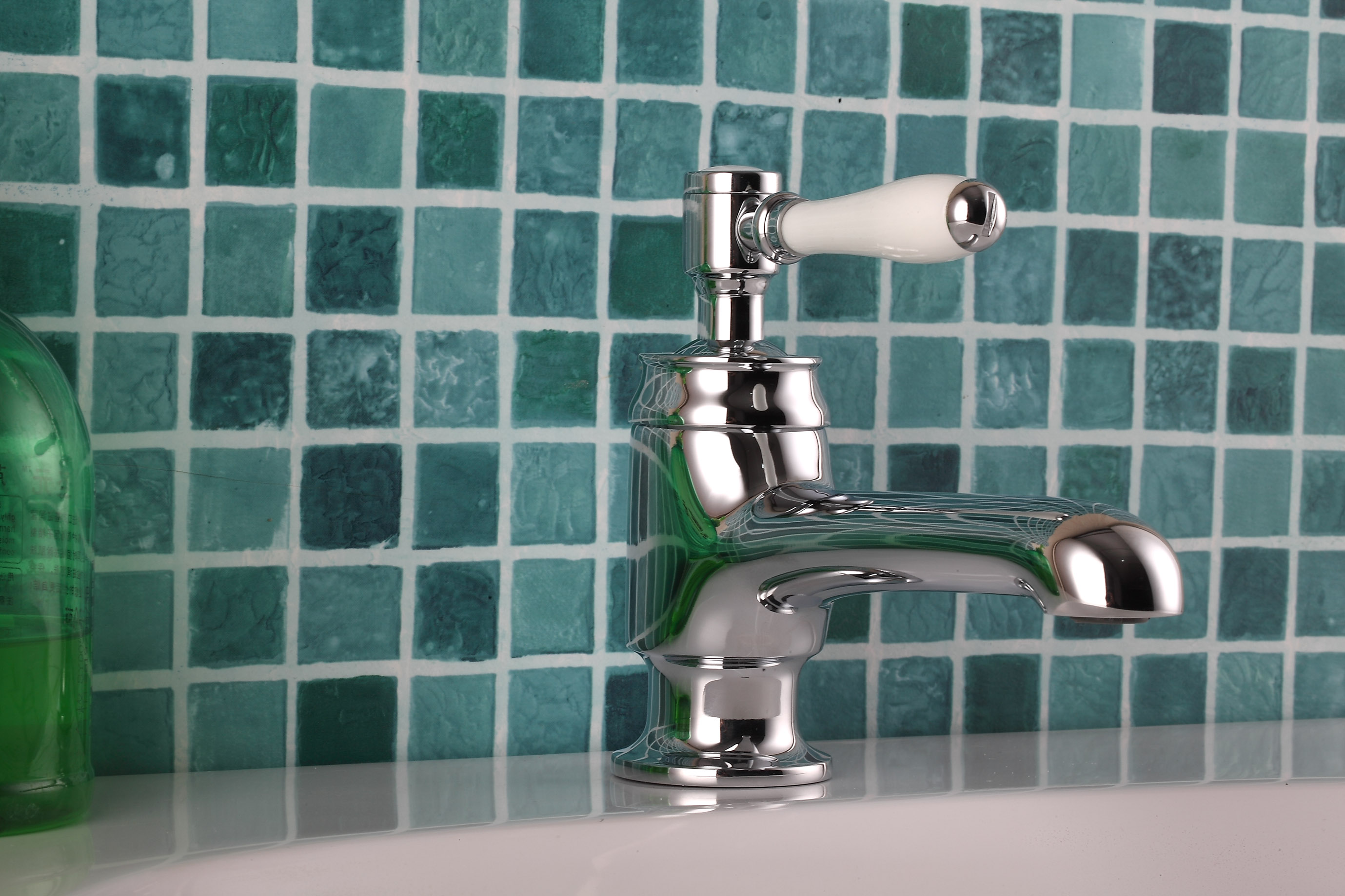 Customization classical brass deck mounted prevent ironing single handle classical tap faucet