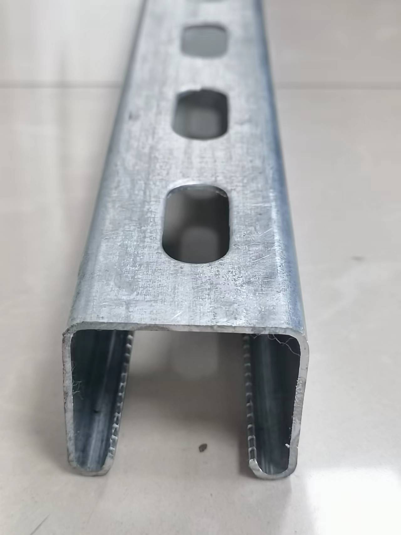 C channal steel Unistrut