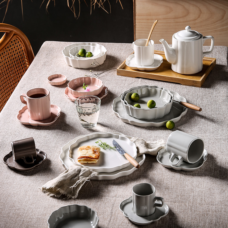 Raffine Collection