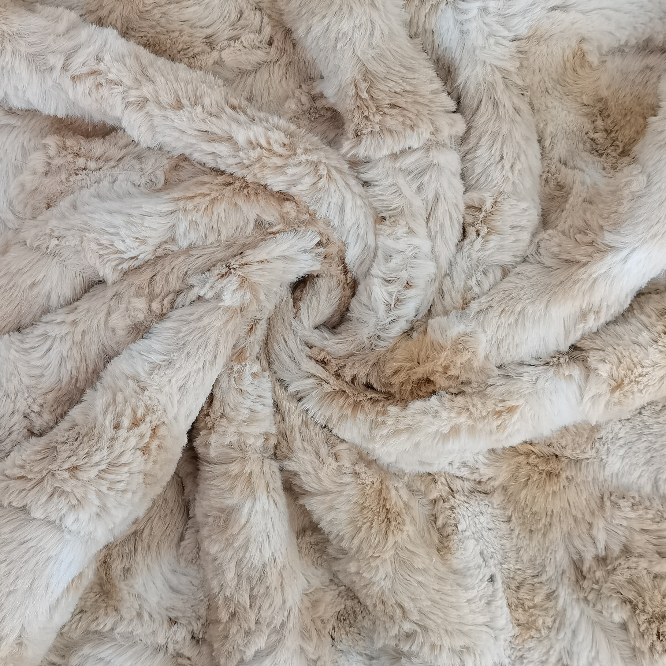 Tie-dye pv fleece blanket