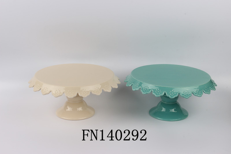 Ceramic cake stand