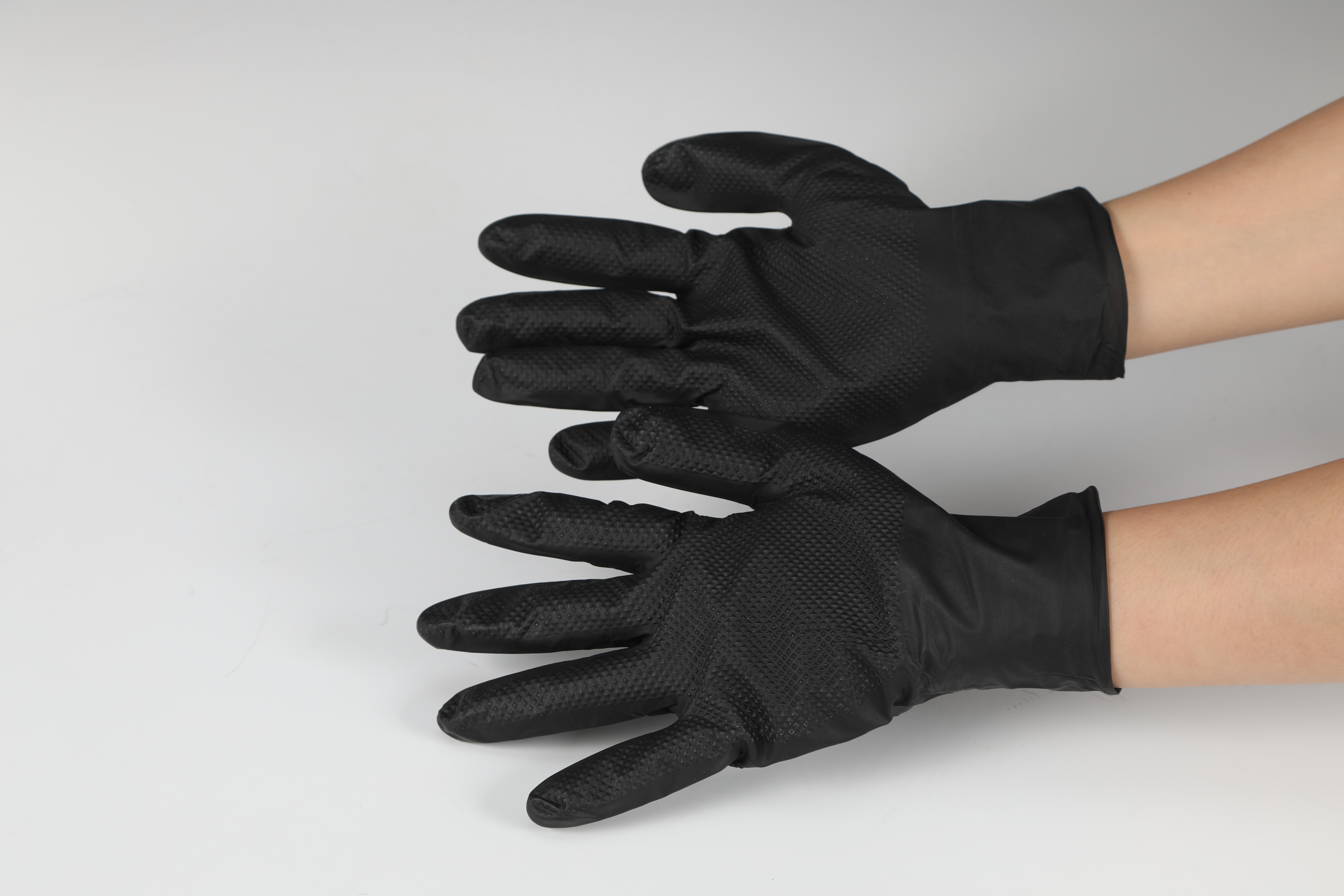 8mil Diamond Grip Black Nitrile Gloves