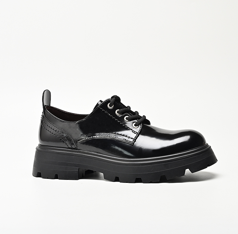 Comfortable casual light Ladies Sneaker W580-01