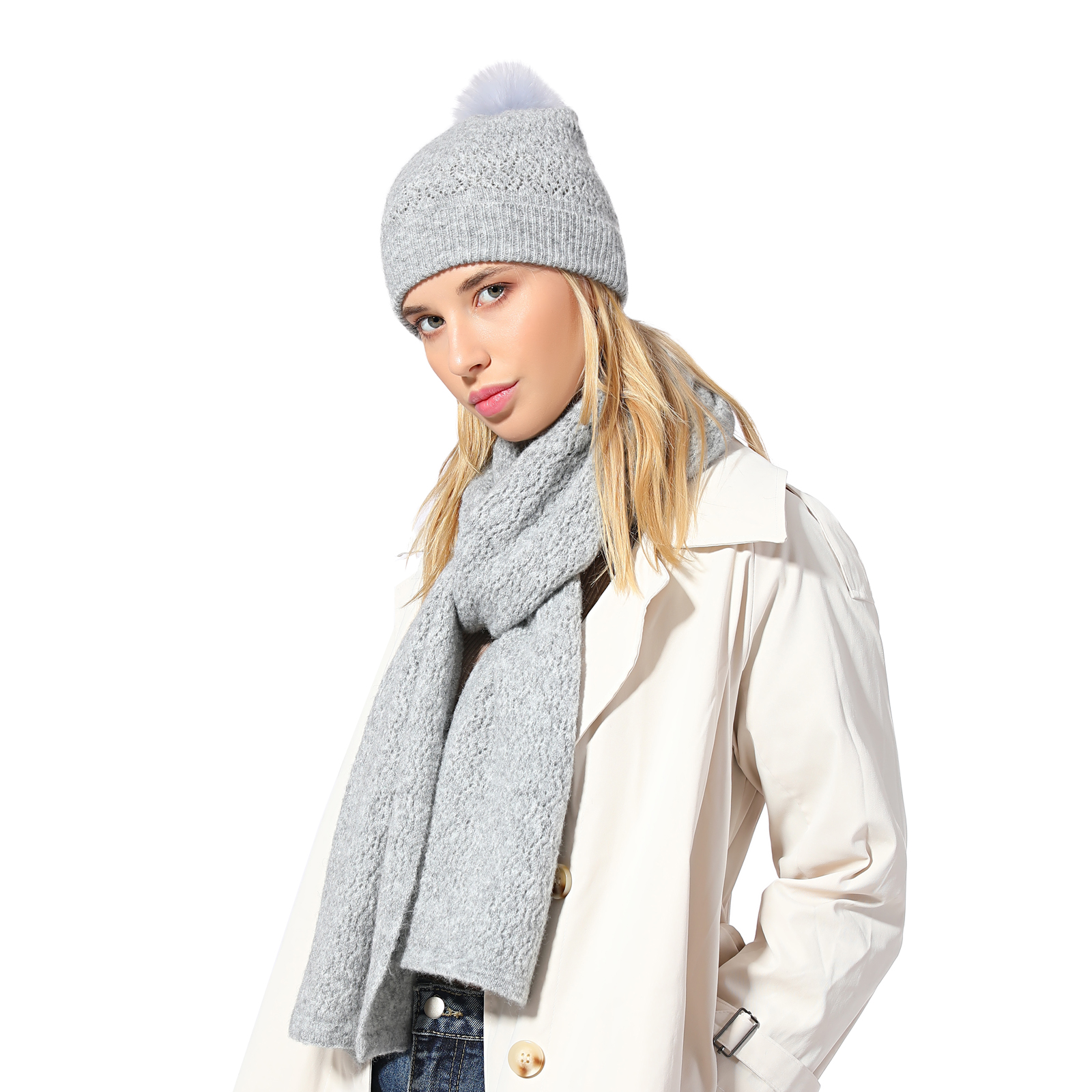 Camel cashmere scarf and beanie set