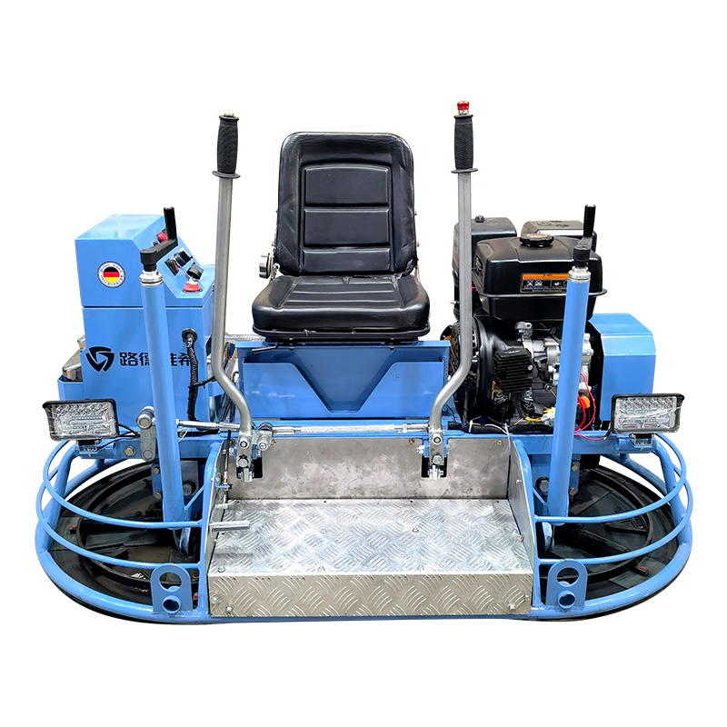 Ride on power trowel