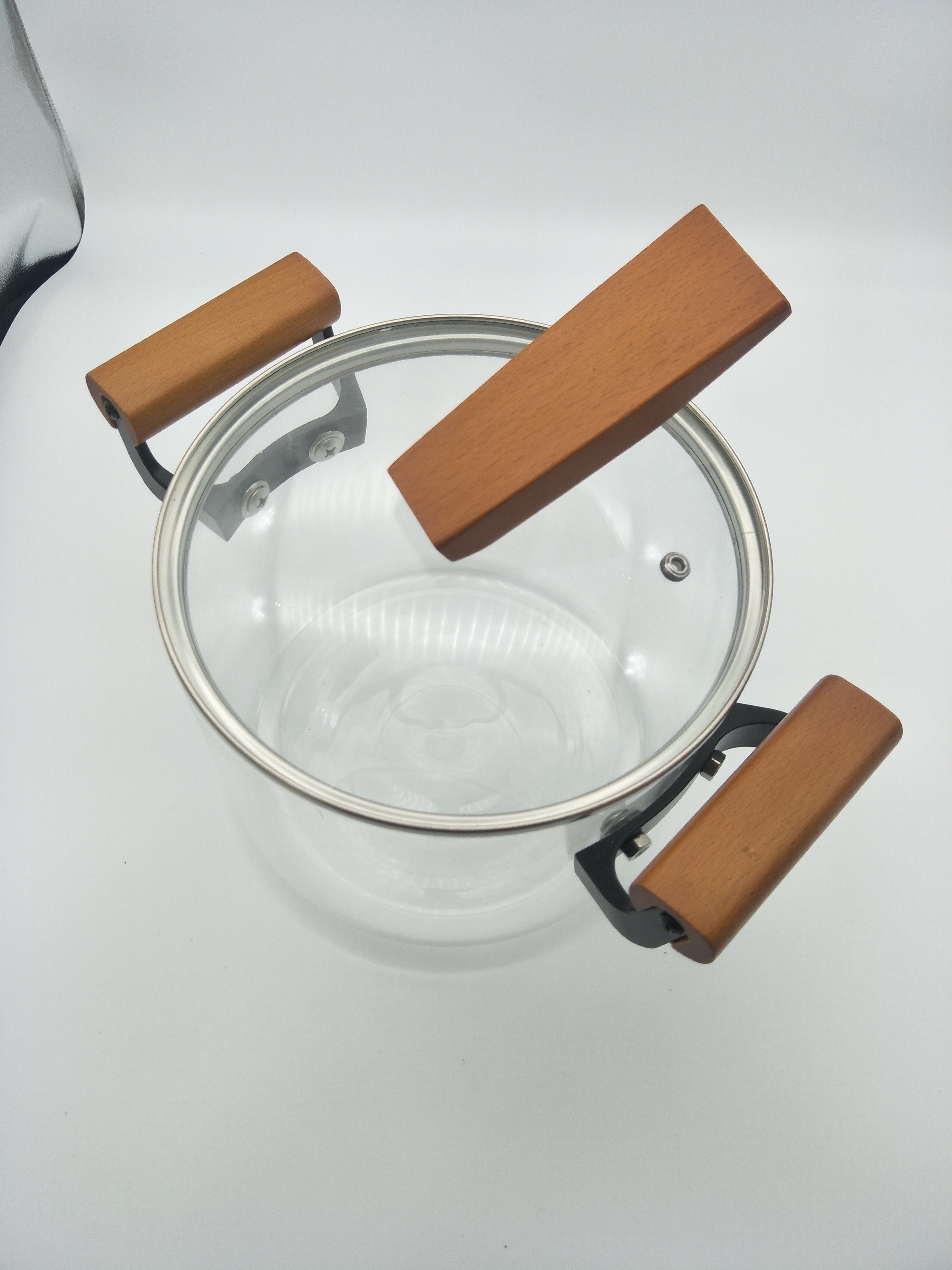 Borosilicate Glass cooking pot with bamboo lid