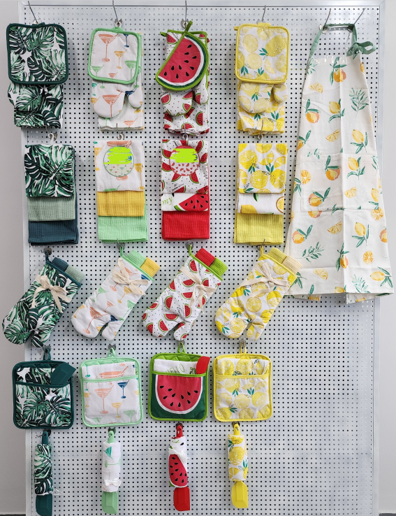 Summer theme kitchen textile set ，kitchen towel set,oven mitt and pot holder set，