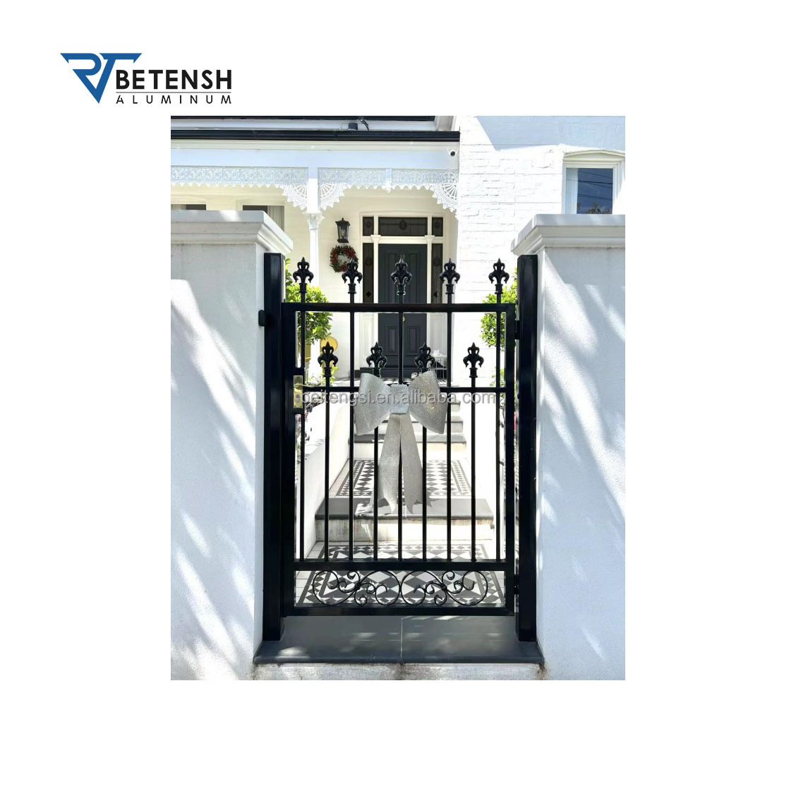 HOT Sale Courtyard Decorative Picket Fencing Black Aluminum Wrought Steel Fence