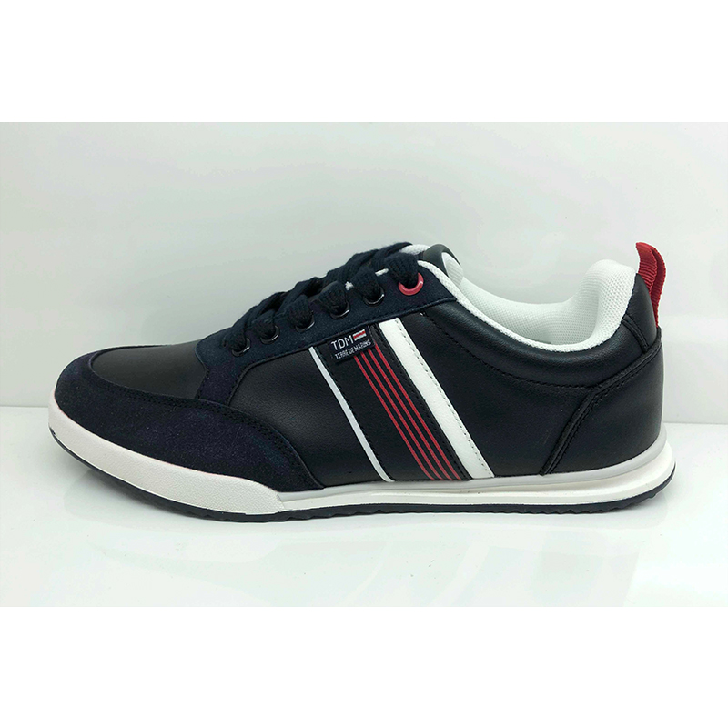 Men's casual shoes