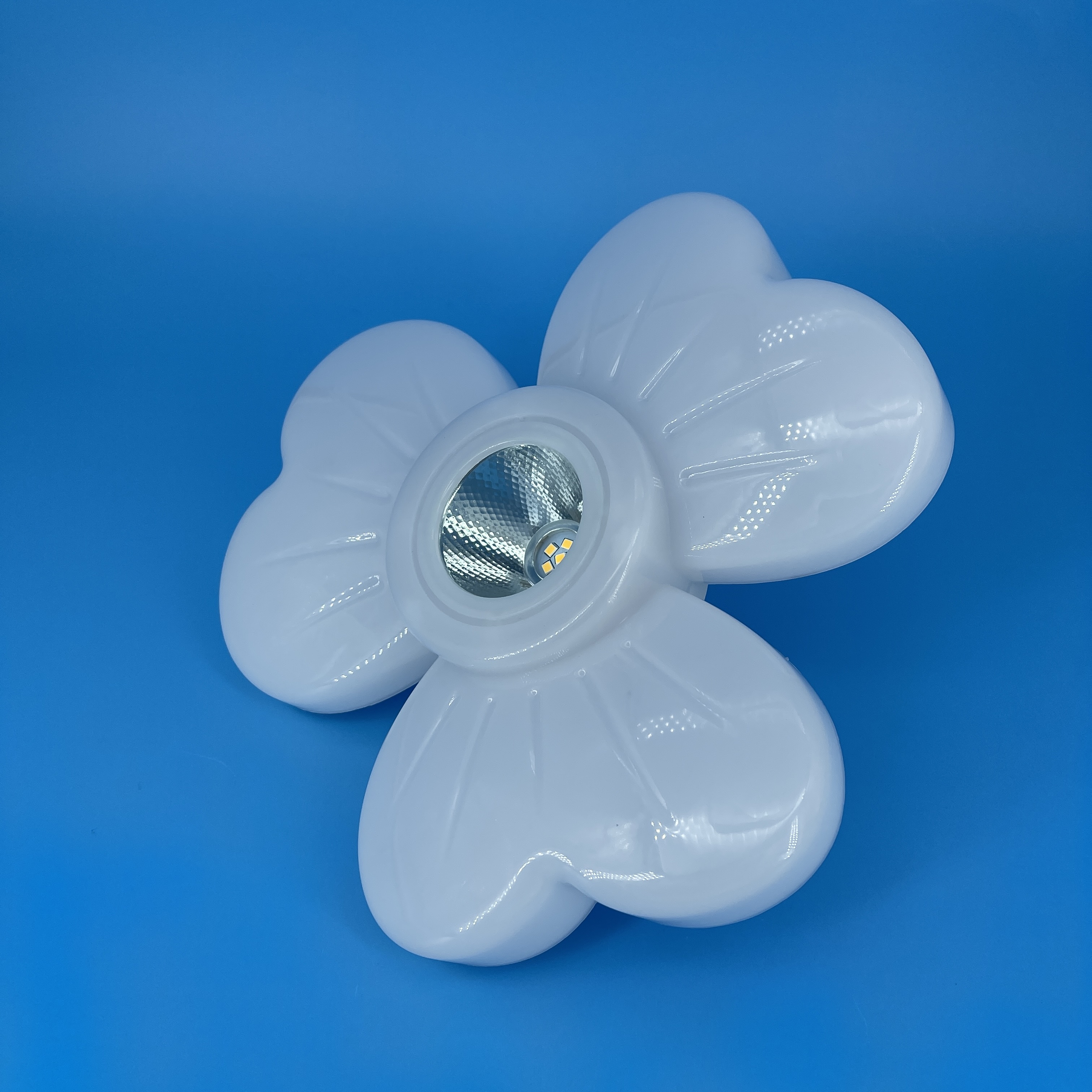 Cordate led lamp